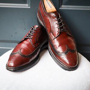 Allen Edmonds 9-D MacNeil Burgundy Wingtip Oxford Mens Dress Shoes